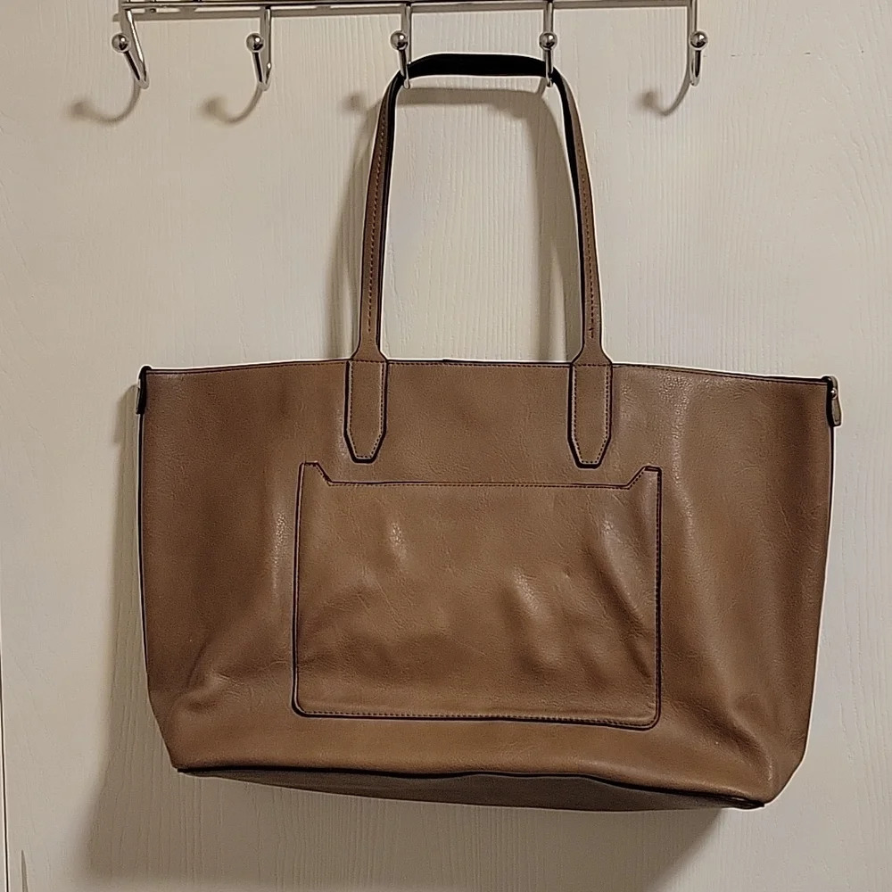 Large Tan and silver‎ tote bag - Picture 2 of 5